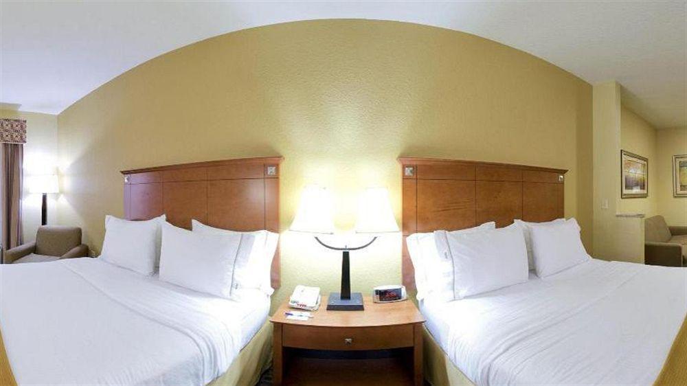 Holiday Inn Express Mccomb By Ihg McComb Exterior foto
