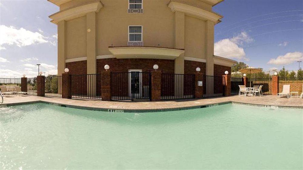 Holiday Inn Express Mccomb By Ihg McComb Exterior foto