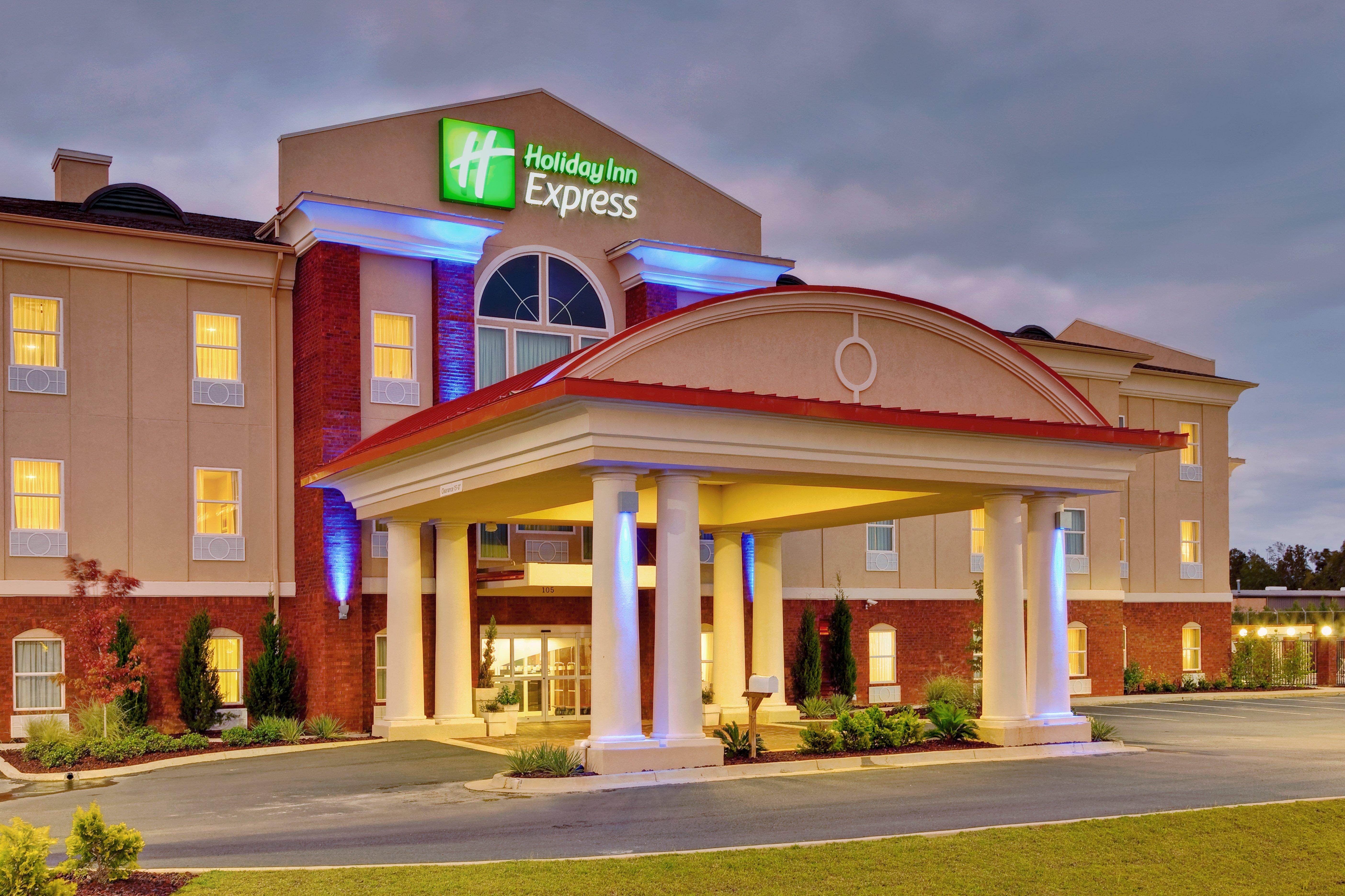 Holiday Inn Express Mccomb By Ihg McComb Exterior foto