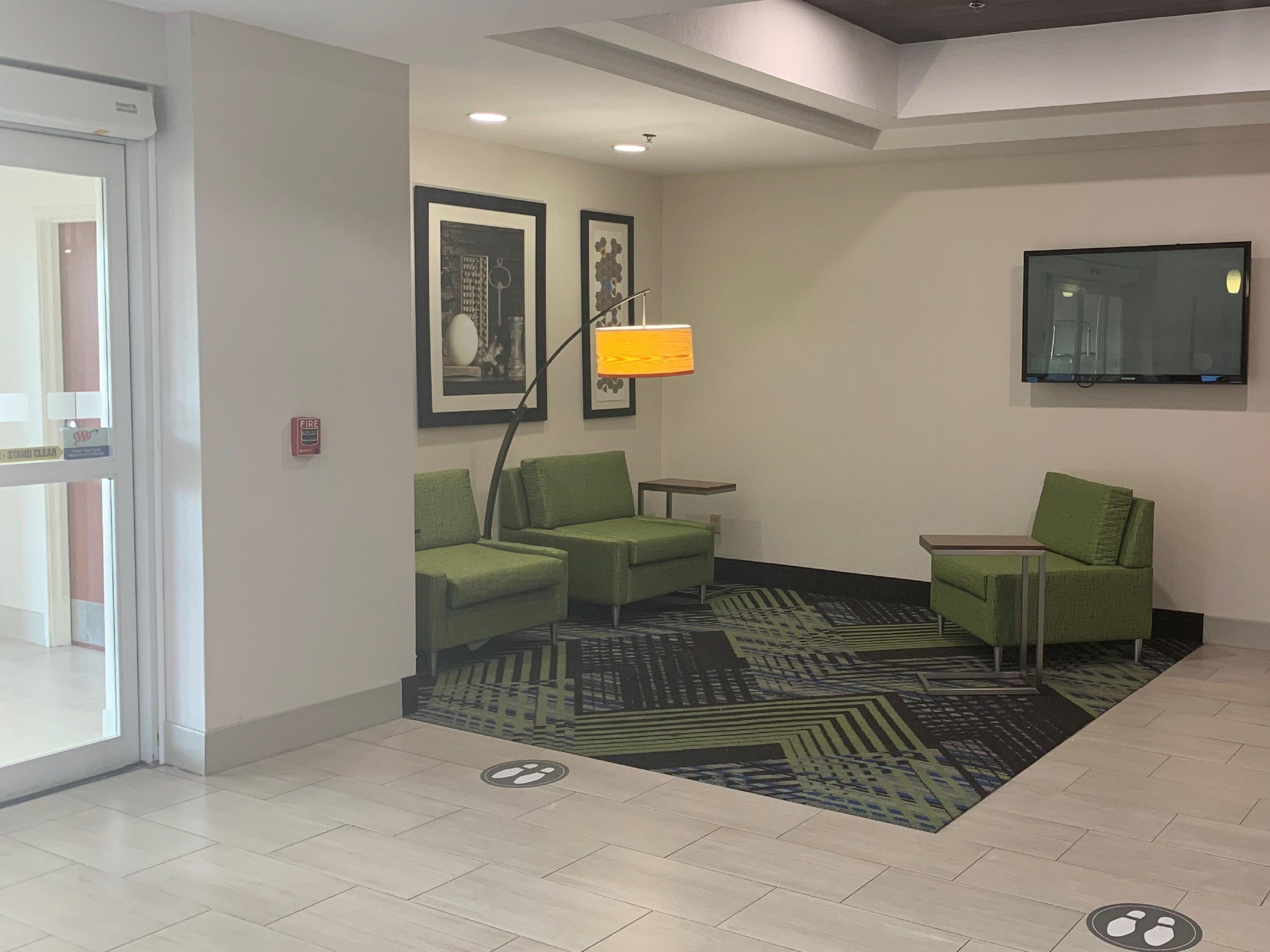 Holiday Inn Express Mccomb By Ihg McComb Exterior foto